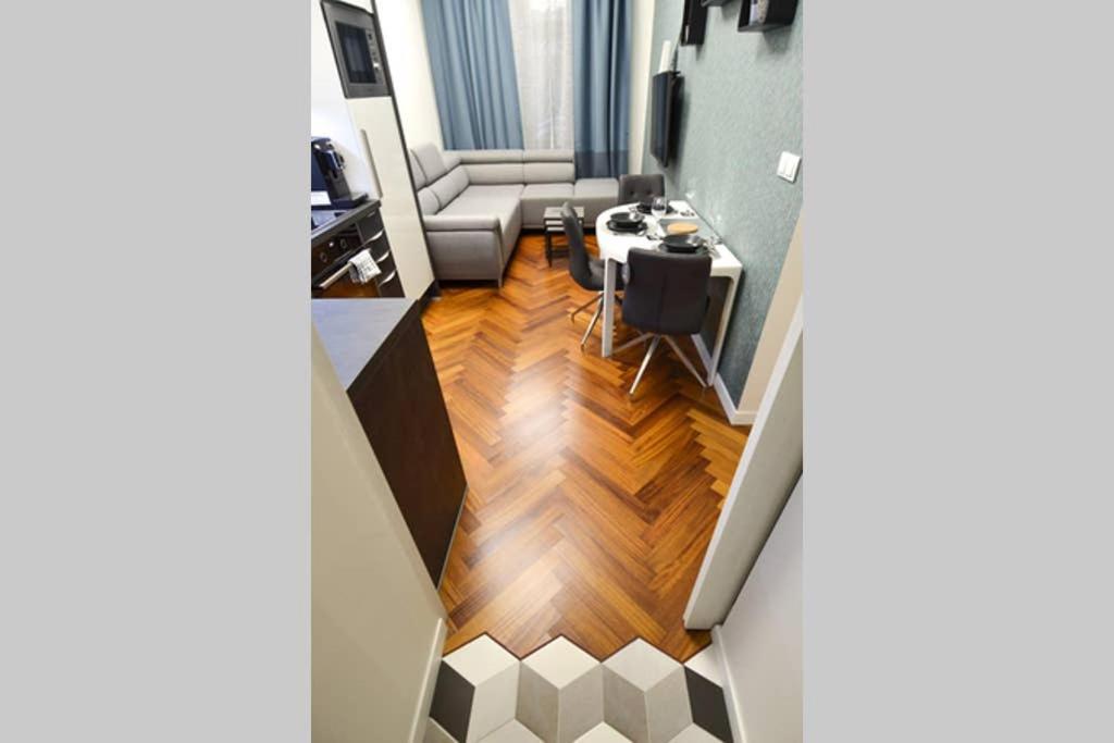Brandly New Apartment Andel Praga Esterno foto